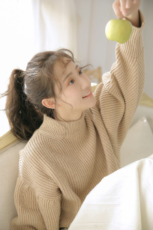 小向まな美